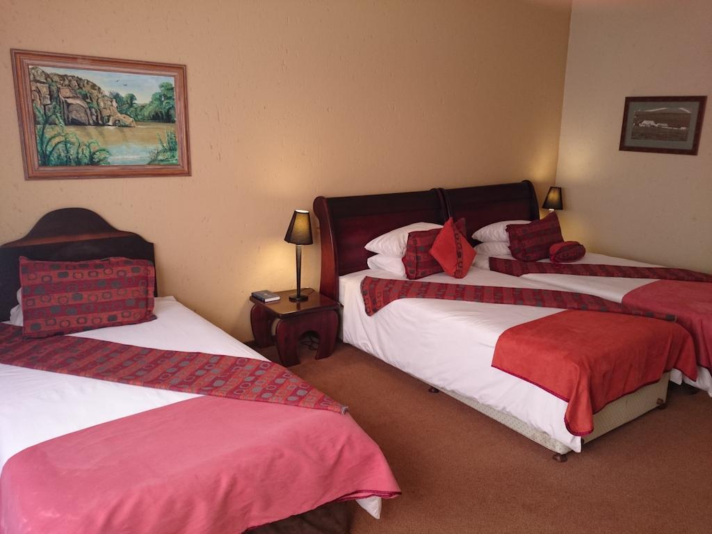 Hornbill Lodge Magaliesburg Phòng bức ảnh